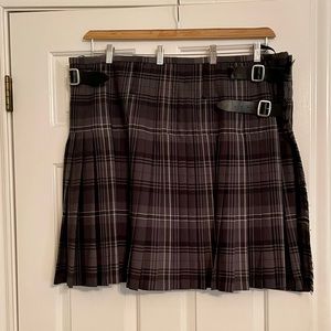 Mens Kilt Black/ Gray Sz 46x48